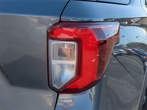 Used 2023 Ford Explorer ST-Line w/ Class IV Trailer Tow Package image 11