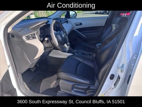 Used 2024 Toyota Corolla Cross LE FWD image 14