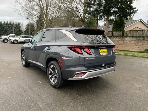 New 2026 Hyundai Tucson SEL image 3