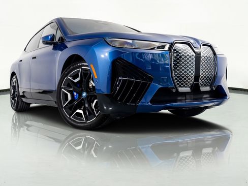 Used 2024 BMW iX M60 image 4