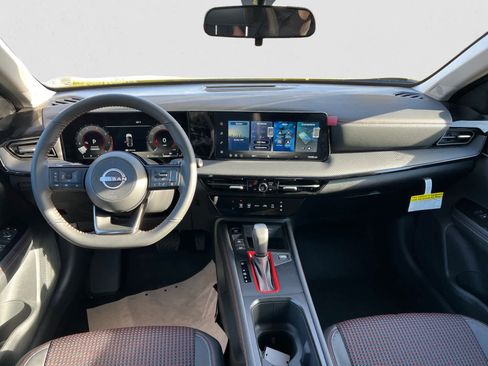 New 2026 Nissan Kicks SR FWD image 12