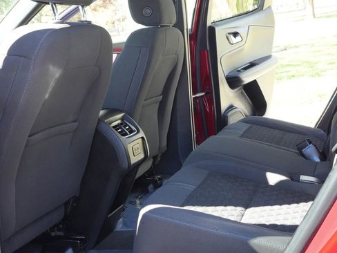 Used 2021 Chevrolet Blazer LT FWD image 7