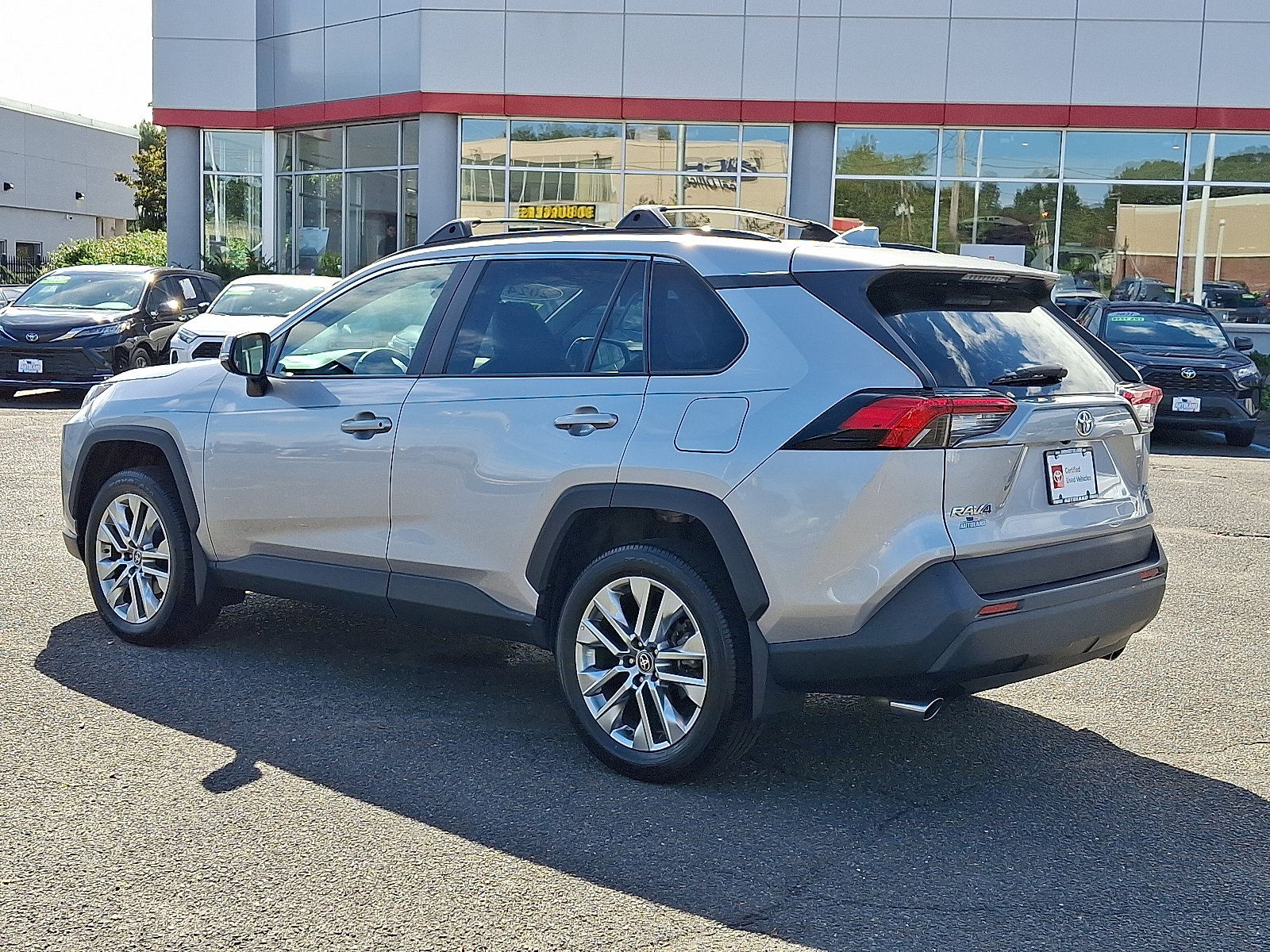 Used 2024 Toyota RAV4 XLE Premium w/ Weather Package AWD/4WD image 5