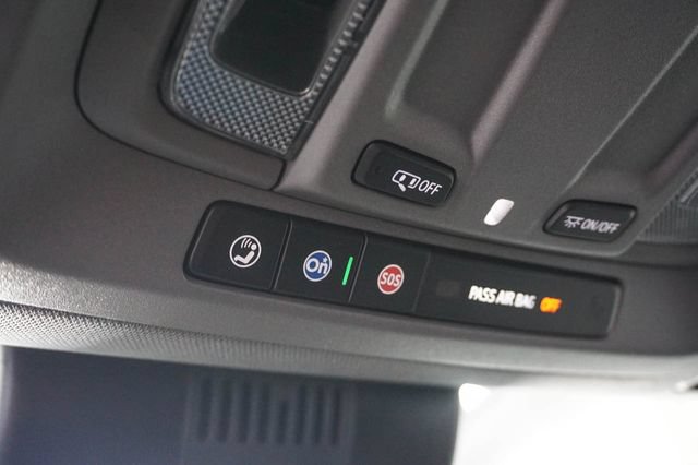 Used 2025 GMC Sierra 1500 SLT AWD/4WD image 25