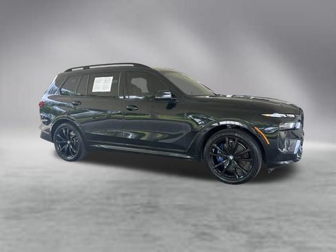 Used 2024 BMW X7 xDrive40i w/ M Sport Package AWD/4WD image 2