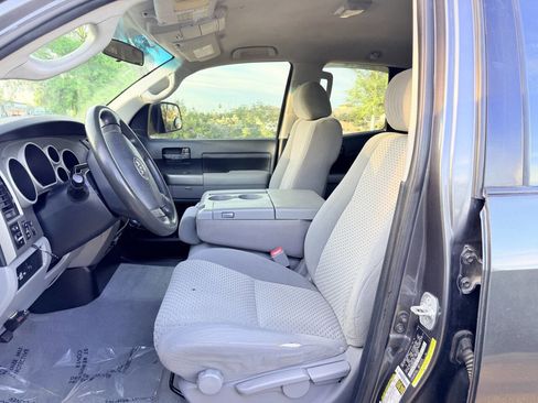 Used 2011 Toyota Tundra 2WD Double Cab w/ Tow Pkg image 10