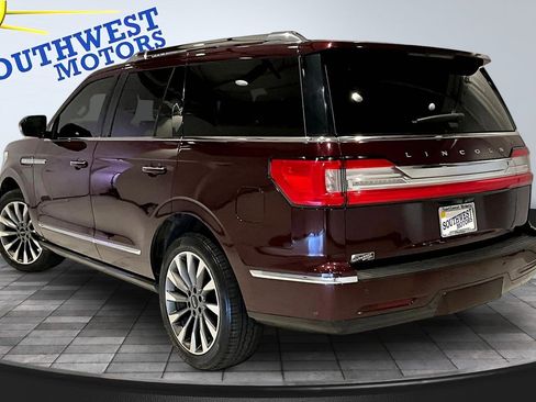 Used 2020 Lincoln Navigator Reserve w/ Luxury Package AWD/4WD image 4