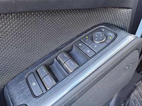 Used 2025 Lexus GX 550 image 15