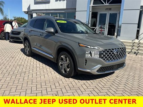 Used 2022 Hyundai Santa Fe SEL w/ Convenience + Premium Package image 4
