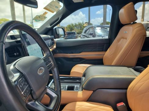 Certified 2022 Ford Expedition Max Platinum RWD image 11