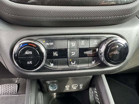 Certified 2023 Chevrolet TrailBlazer LT w/ Convenience Package image 27