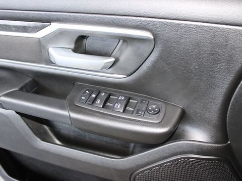 Used 2023 RAM 1500 Big Horn AWD/4WD image 18