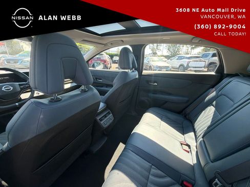 Used 2024 Nissan Ariya AWD image 28
