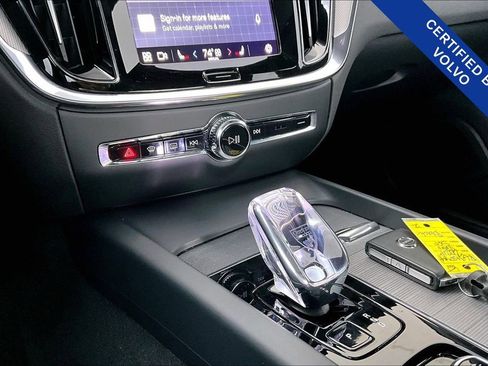 Certified 2024 Volvo S60 B5 Plus image 8
