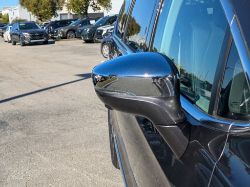 Used 2018 Chrysler Pacifica Limited w/ Advanced Safetytec Group image 12