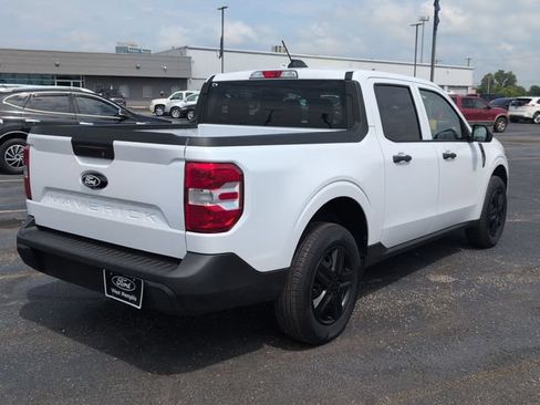 Used 2025 Ford Maverick XL w/ Equipment Group 102A AWD/4WD image 8