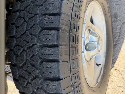 Used 2001 Dodge Ram 1500 Truck 4x4 Quad Cab image 12