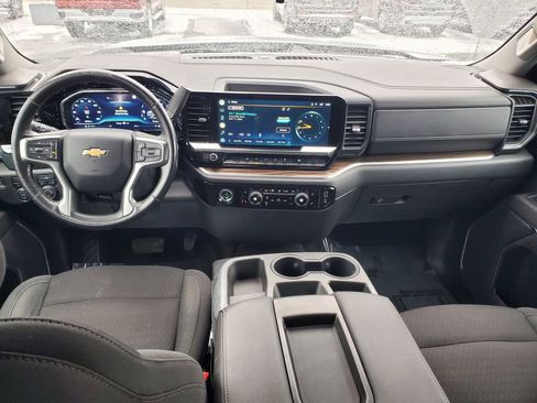 Used 2022 Chevrolet Silverado 1500 LT w/ LPO, Dark Essentials Package image 9