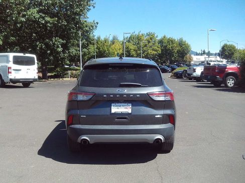 Used 2020 Ford Escape SE AWD/4WD image 4