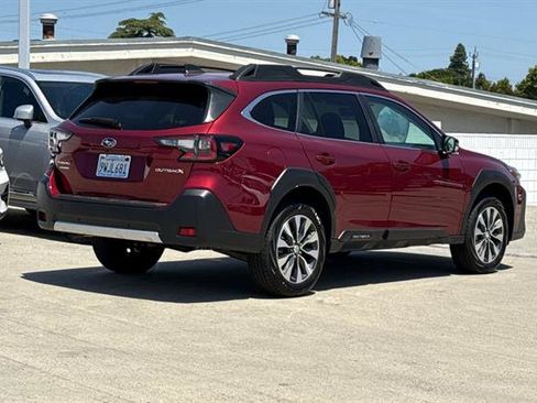 Certified 2025 Subaru Outback Limited AWD/4WD image 3