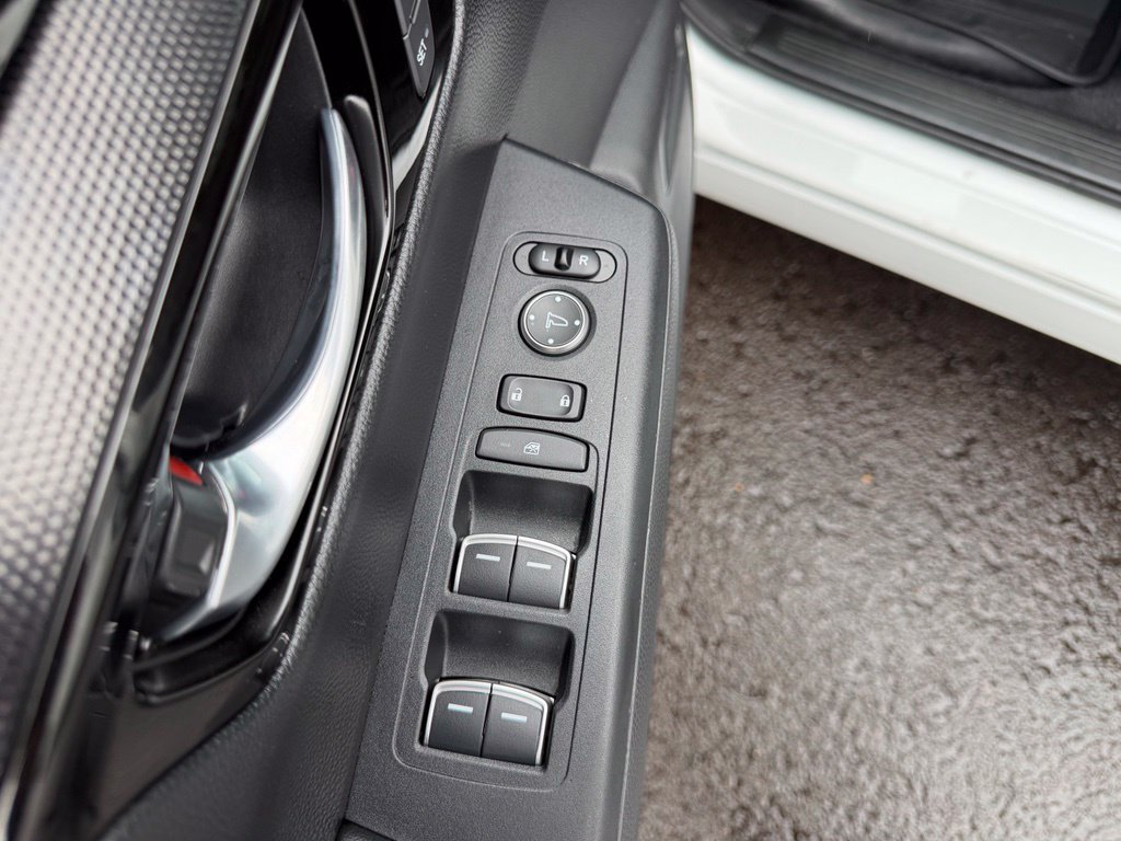Used 2023 Honda CR-V Sport Touring image 13