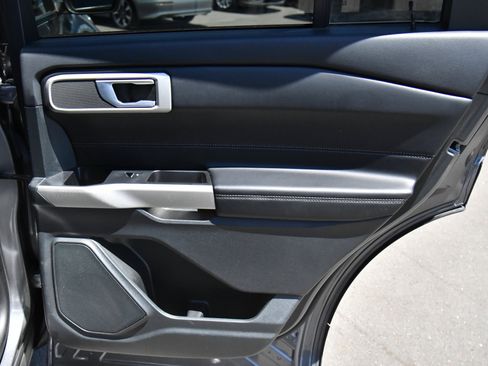 Used 2023 Ford Explorer XLT w/ Equipment Group 202A RWD image 43