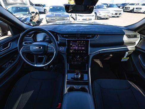 New 2025 Jeep Grand Cherokee Laredo X w/ Trailer Tow Package AWD/4WD image 27