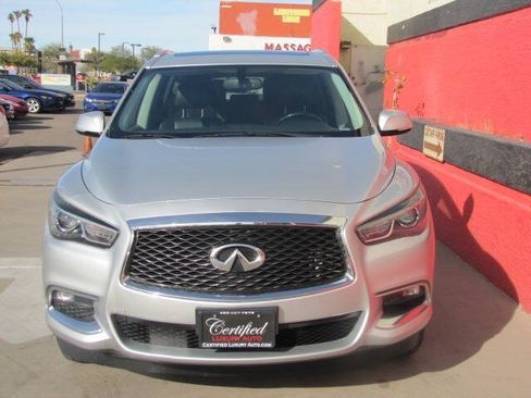 Used 2018 INFINITI QX60 Luxe w/ Premium Package AWD/4WD image 3