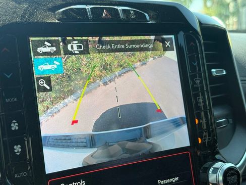 Used 2019 RAM 2500 Laramie w/ Night Edition AWD/4WD image 15