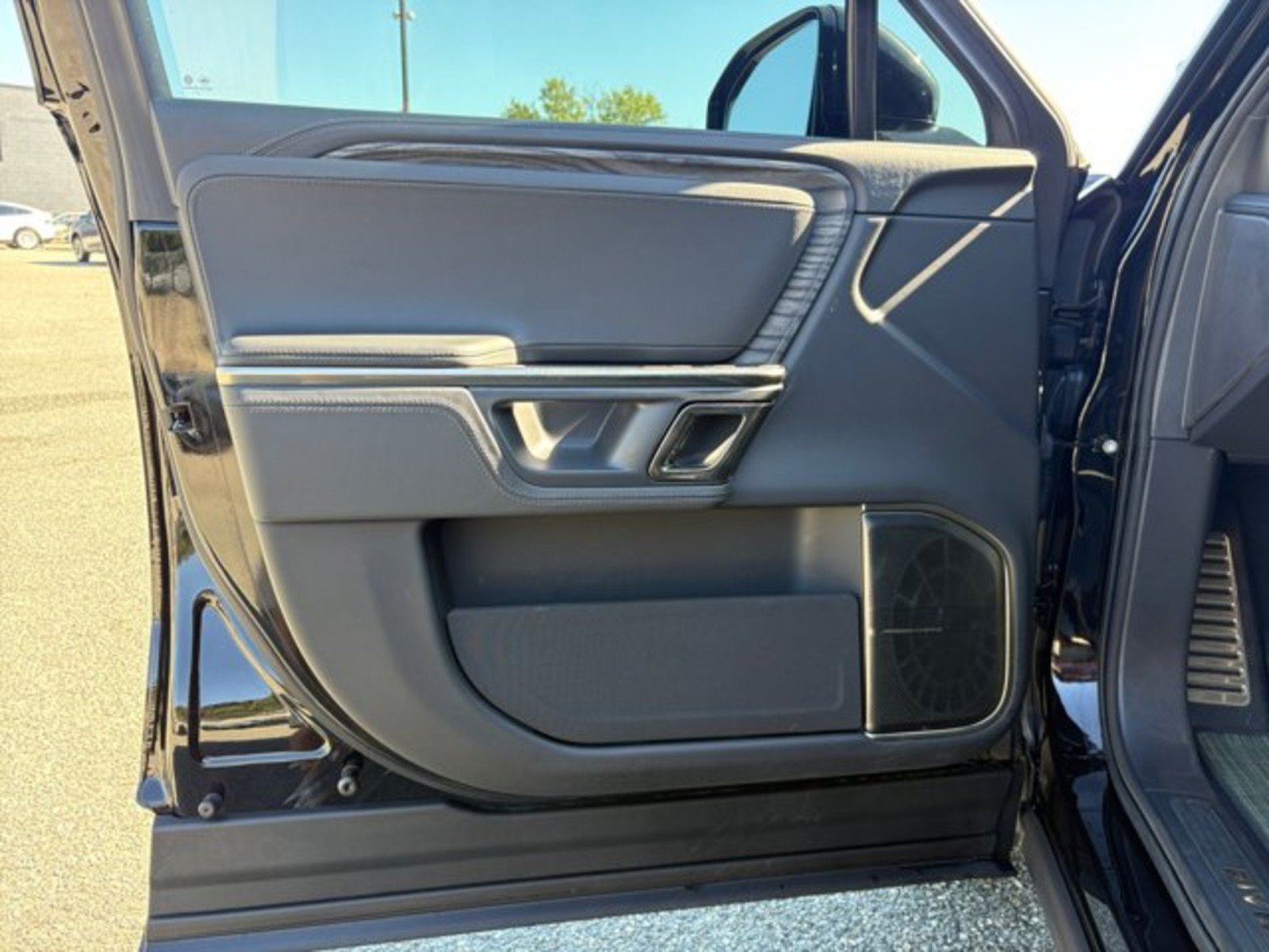 Used 2022 Rivian R1S Launch Edition Quad AWD/4WD image 22