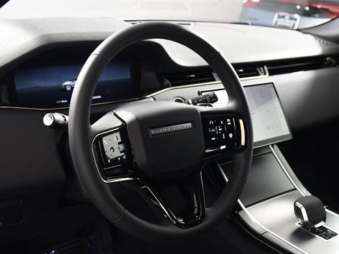 Certified 2026 Land Rover Range Rover Evoque S AWD/4WD image 13
