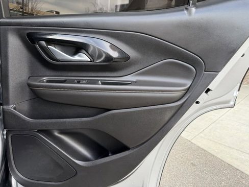 Used 2022 GMC Terrain AT4 image 42