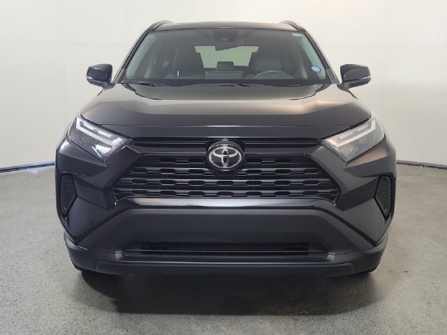 Used 2024 Toyota RAV4 XLE w/ Convenience Package FWD image 3