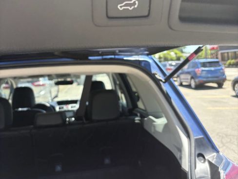 Used 2018 Subaru Forester 2.5i Touring w/ Popular Package #2 AWD/4WD image 15