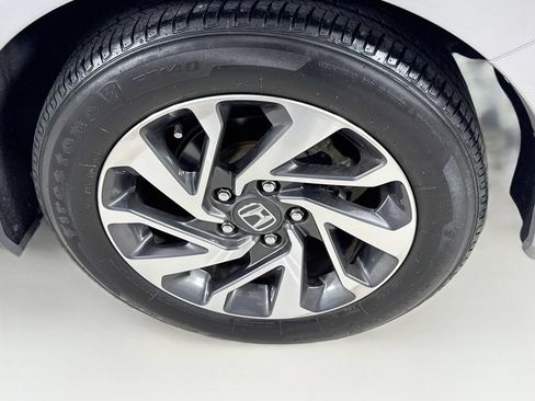 Used 2016 Honda Civic EX image 38