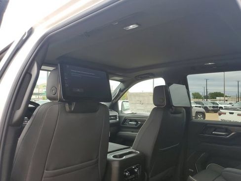 Used 2026 GMC Yukon Elevation w/ Elevation Premium Package RWD image 10