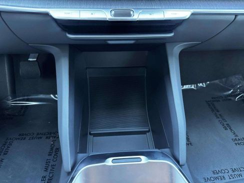 Used 2025 Lucid Air Pure image 25