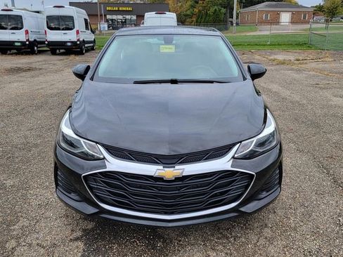 Used 2019 Chevrolet Cruze LT image 11