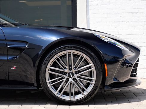 New 2026 Aston Martin V8 Vantage S RWD image 4