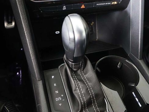Used 2023 Volkswagen Atlas Cross Sport SEL R-Line AWD/4WD image 51
