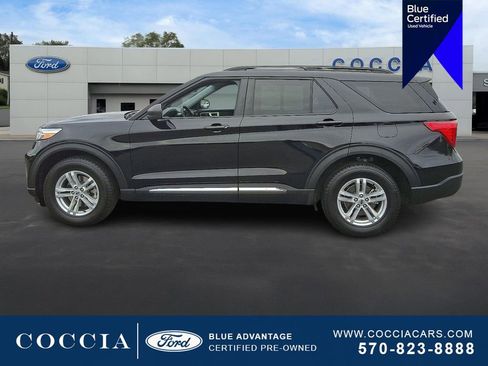 Certified 2022 Ford Explorer XLT w/ Equipment Group 202A image 7