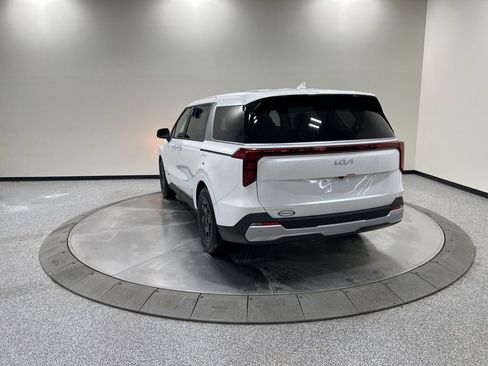New 2026 Kia Carnival image 8