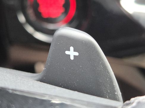 Used 2025 Honda Civic Sport image 11