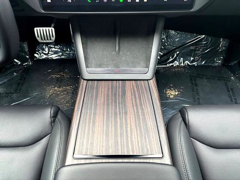 Used 2022 Tesla Model S AWD image 28