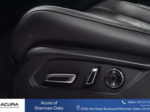 Used 2025 Acura MDX SH-AWD w/ Technology Package image 30