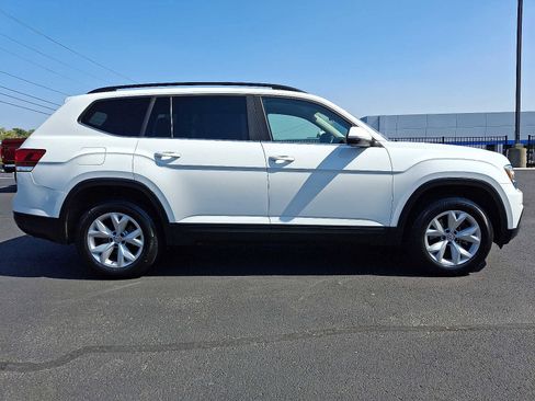 Used 2020 Volkswagen Atlas SE w/ Towing Package image 8