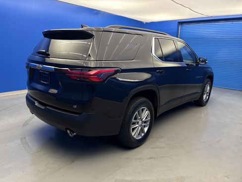 Used 2023 Chevrolet Traverse LT FWD image 7