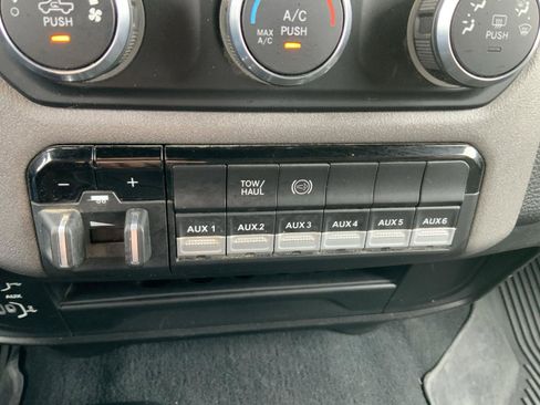 Used 2022 RAM 4500 Tradesman w/ Chrome Appearance Group image 39