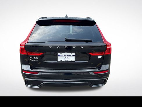 Certified 2024 Volvo XC60 T8 Ultimate w/ Protection Package Premier AWD/4WD image 12