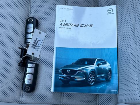 Used 2017 MAZDA CX-5 Grand Touring image 28